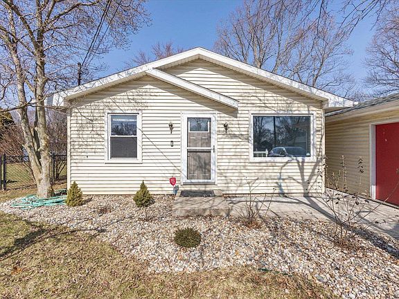 5th image of 23671 Sunnyside Ave