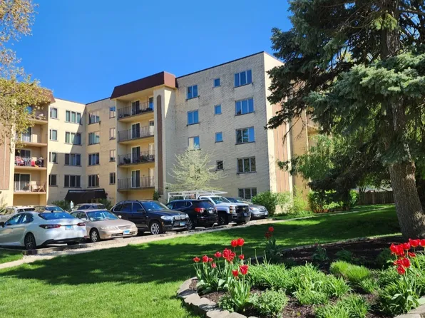 6433 W Belle Plaine Ave APT 204, Chicago, IL 60634