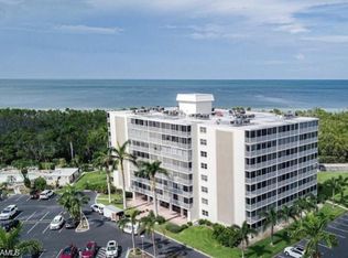 3 Bluebill Ave APT 205, Naples, FL 34108