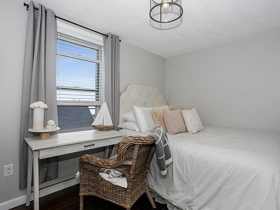 3rd image of 50 Trident Ave #3