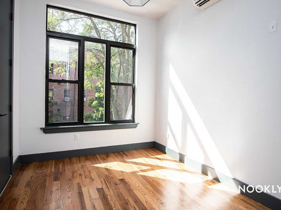 1st image of 18 Park St #2RL
