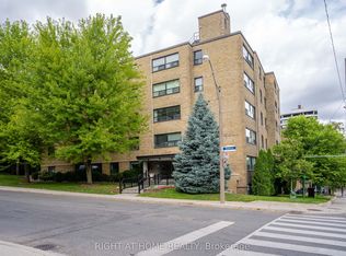 2 Ridelle Ave #502, Toronto, ON M6B 1H4
