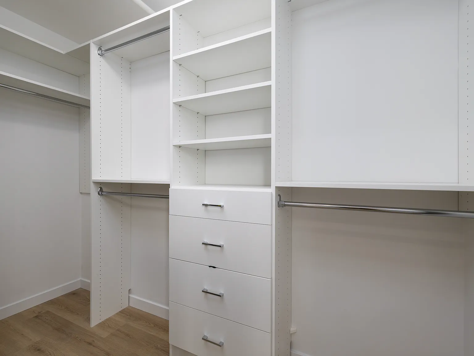 Studio, 420 sqft, $1,650 — Photo 4