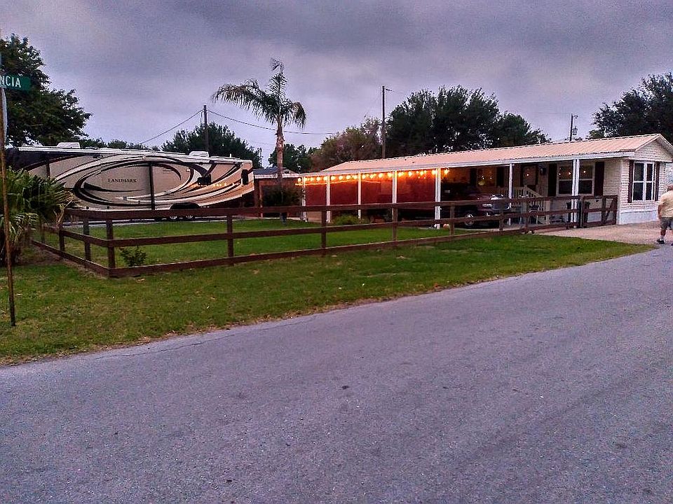 1st image of 909 Valencia