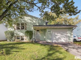 4407 W Rockwell Dr, Peoria, IL 61615