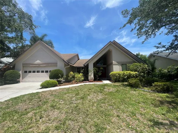 4696 Long Lake Dr, Sarasota, FL 34233