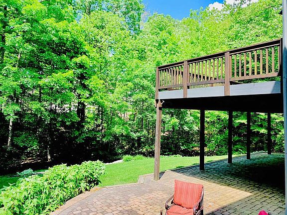 5th image of 6432 Lake Trail Dr