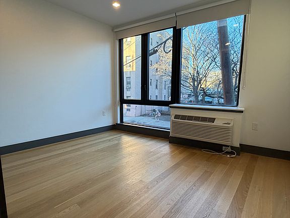 2nd image of 413-419 Arlington Ave #206