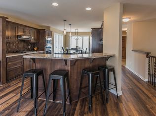 11804 Erskin Cir NE, Blaine, MN 55449