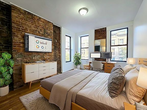 4th image of 412 Douglass St APT 3