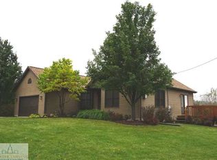 13030 Center Rd, Bath, MI 48808