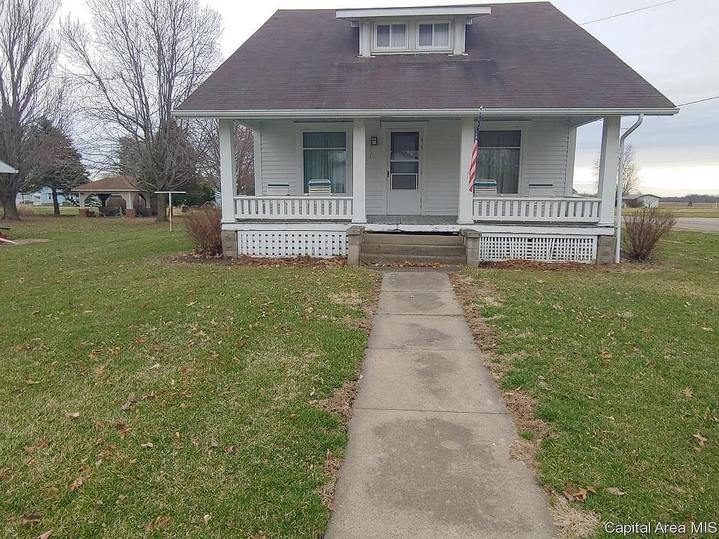 445 W Adams St, Blandinsville, IL 61420 Zillow