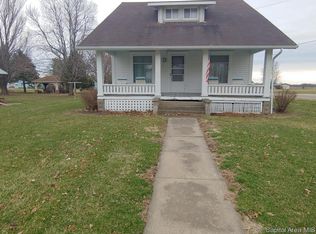 445 W Adams St, Blandinsville, IL 61420