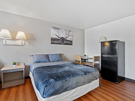 4th image of 259 Bear River Dr #120