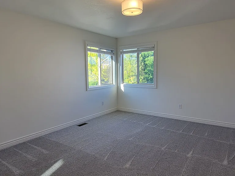 2880 W Ravenna St — Photo 95