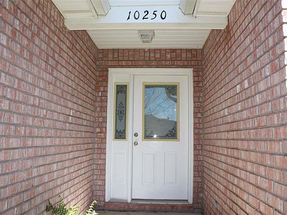 2nd image of 10250 Candlestick Ln
