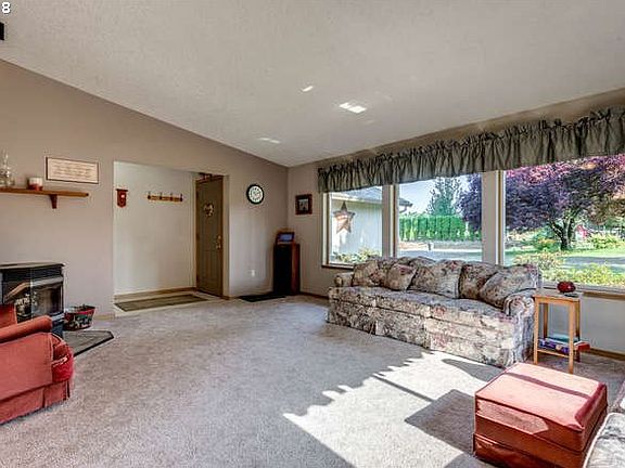 3rd image of 6913 NE 279th St