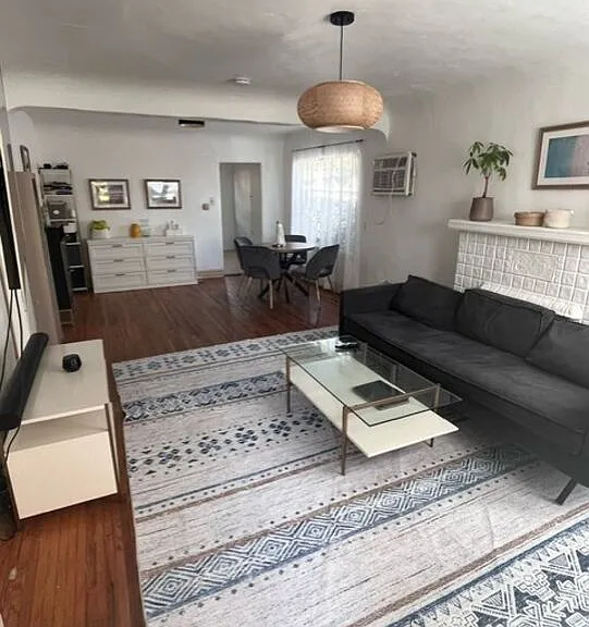 4354 Coolidge Ave — Photo 3