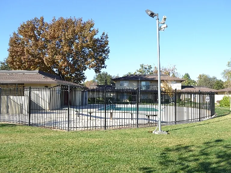 30 W Elliot St #32 — Photo 11
