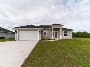 2117 SW Trafalgar Pkwy, Cape Coral, FL 33991
