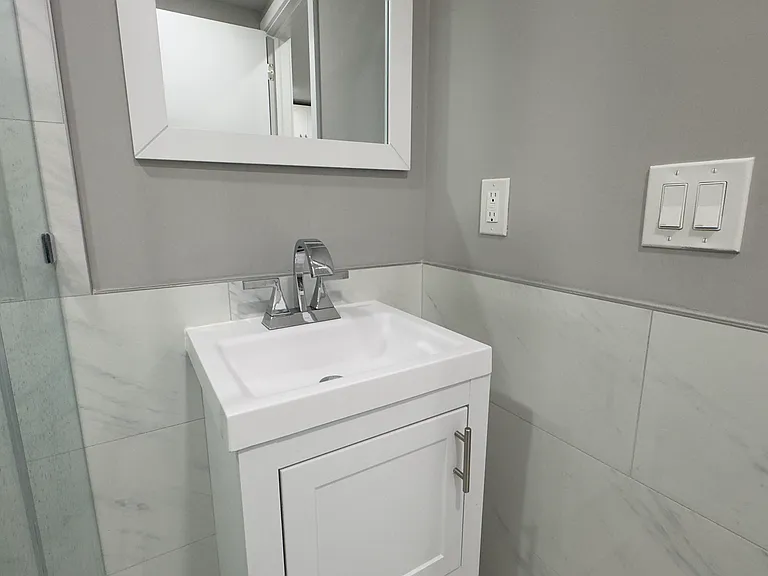 649-1 N 35th St #202A — Photo 28