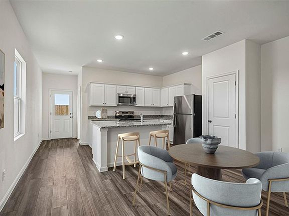 5th image of 1703 TRIMBLE AVENUE