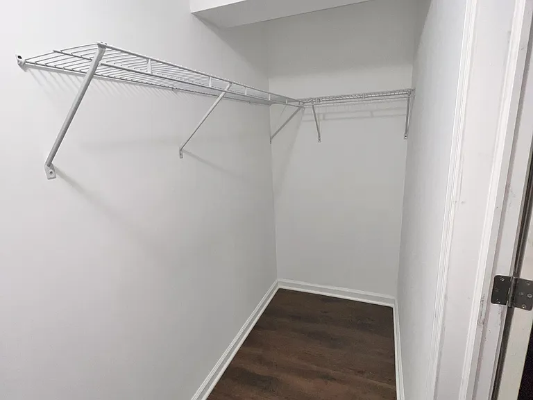 1 Augustine Dr — Photo 16
