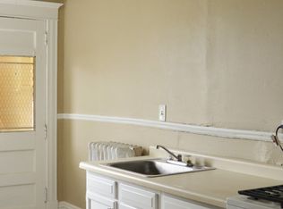 717 W 28th St APT 1, Minneapolis, MN 55408