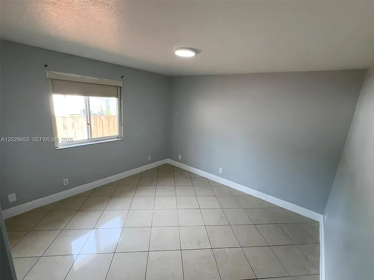 1419 Garfield St #2 — Photo 38