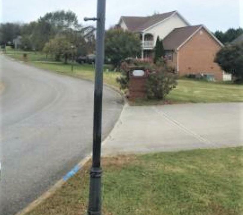2nd image of 332 Front Runner Ln