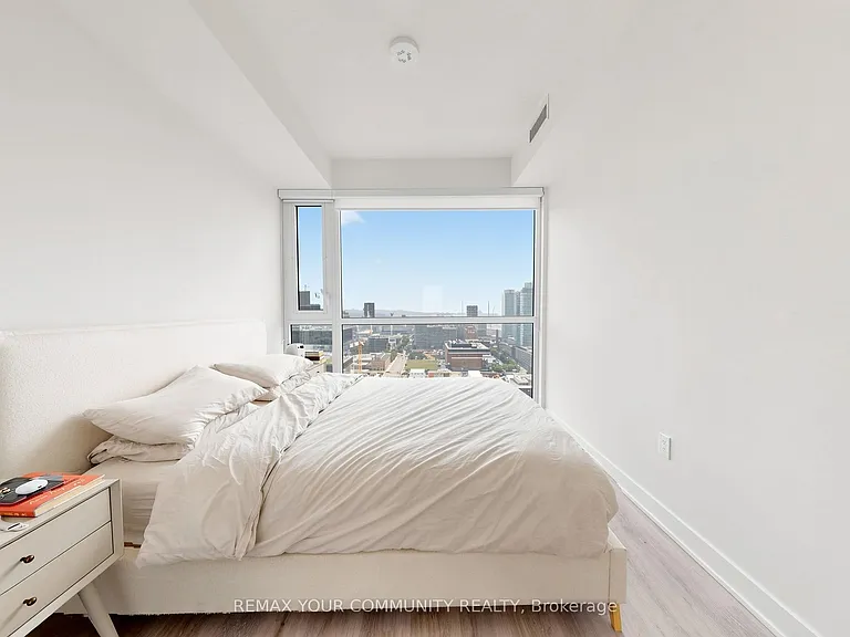 70 Princess St #2404 — Photo 15