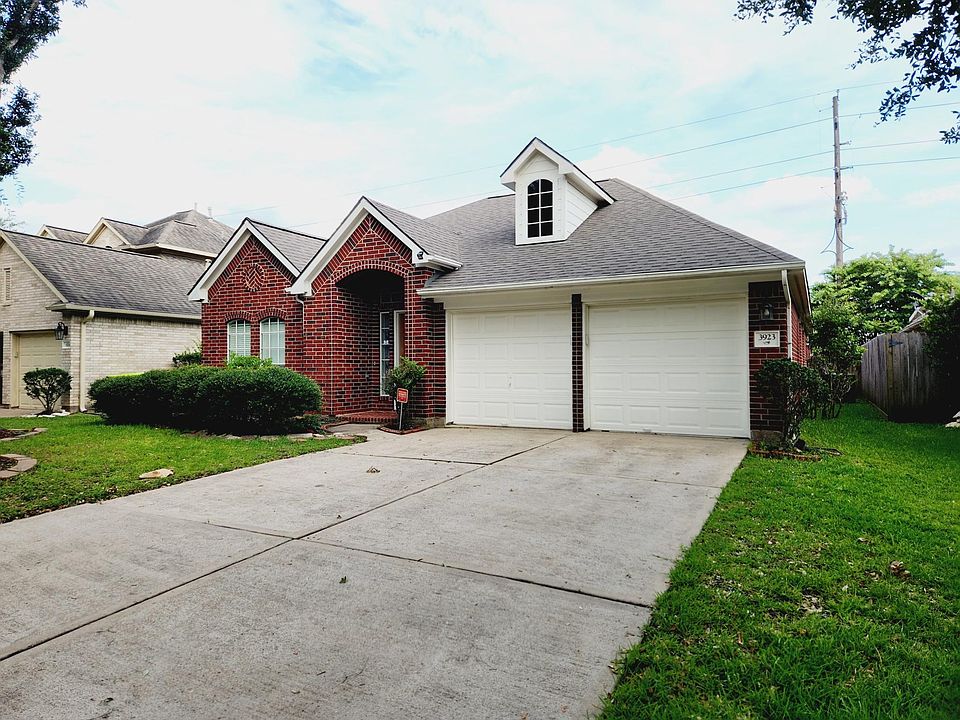 1st image of 3923 Heritage Colony Dr