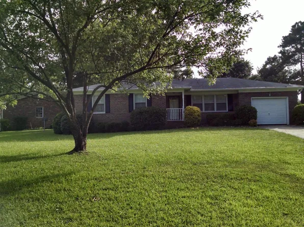 301 Sierra Dr, Wilmington, NC 28409