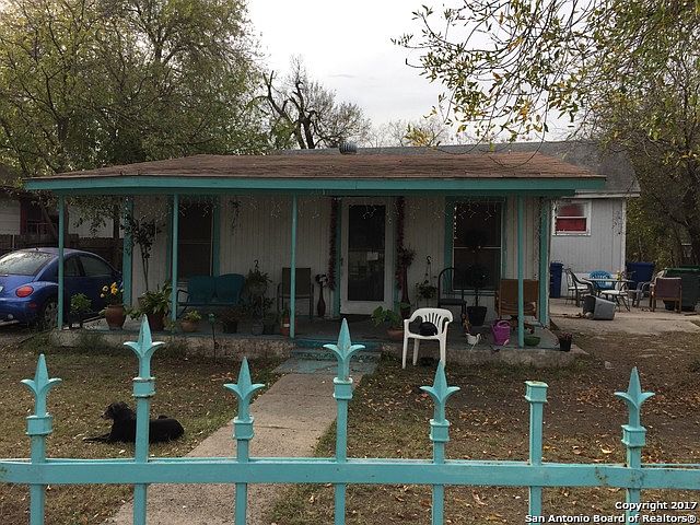 2nd image of 3019 Mission Rd