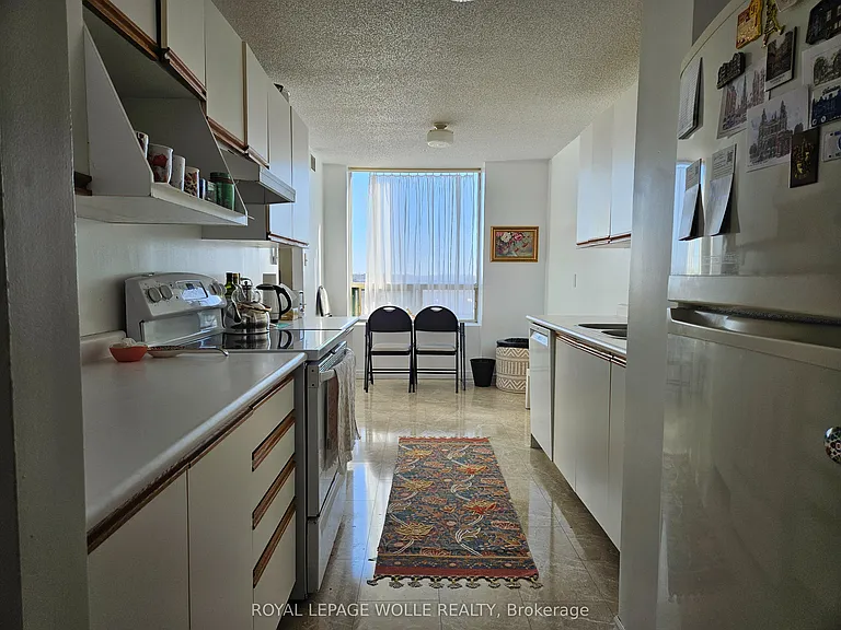 55 Blue Springs Dr #805 — Photo 4
