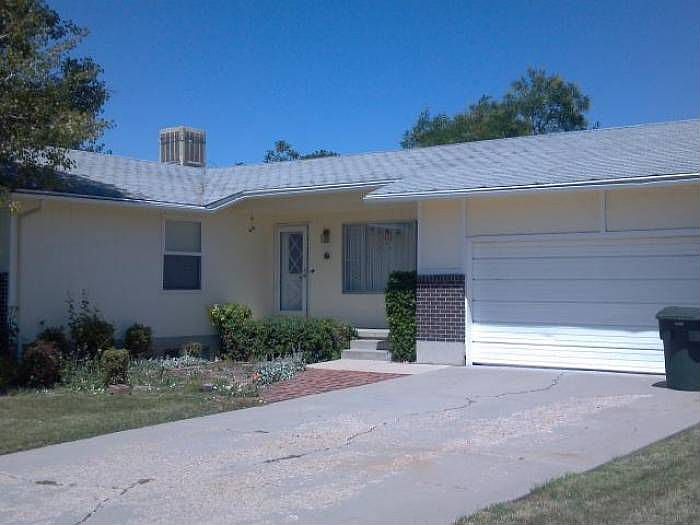 1st image of 3826 W Sweetwater Cir