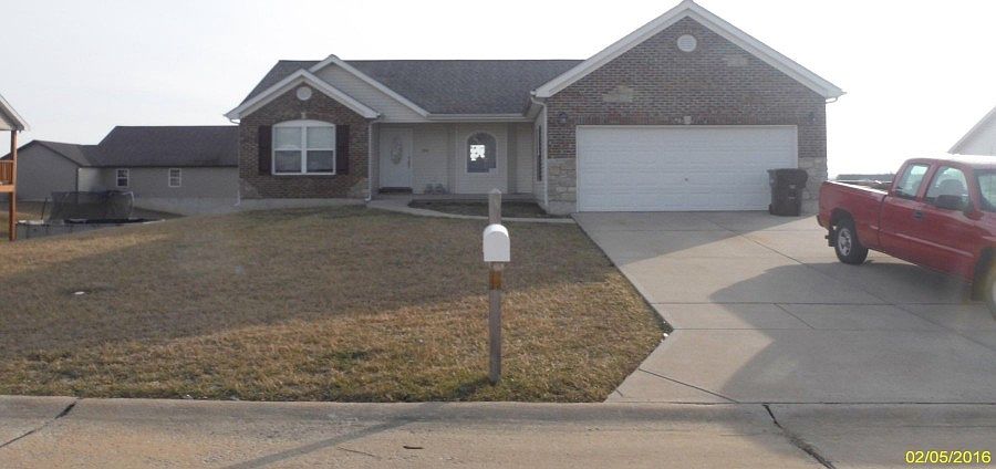 1st image of 704 Woodview Meadows Dr