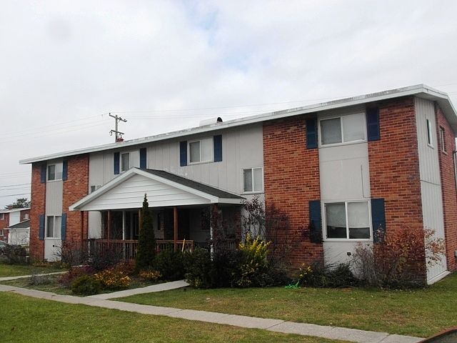 1st image of 9755 8th St