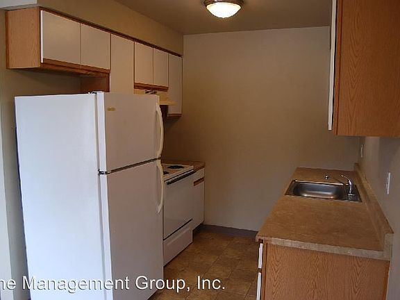 4th image of 9621 E Mill Plain Blvd