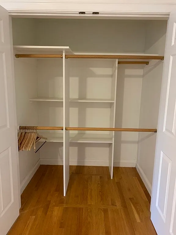 1 bed, 800 sqft, $2,400 — Photo 3