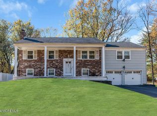 25 Stockton Dr, Marlboro, NJ 07746