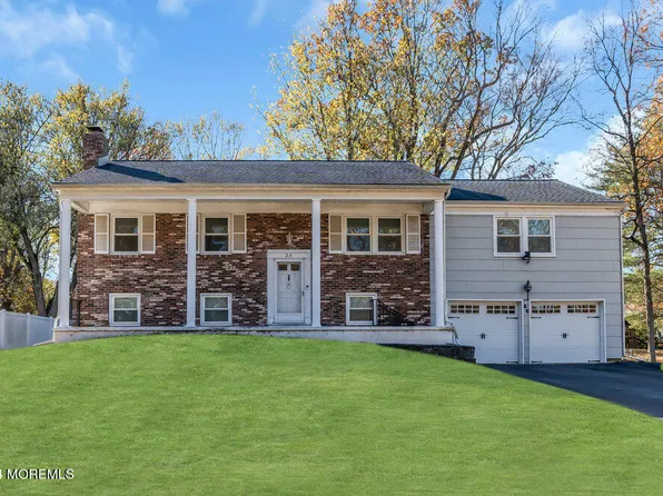 25 Stockton Drive, Marlboro, NJ 07746