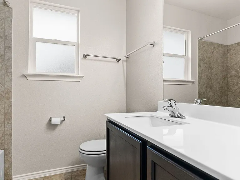 9605 Raeburn Ct — Photo 7