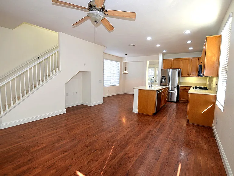 1827 Sheep Ranch Loop — Photo 2
