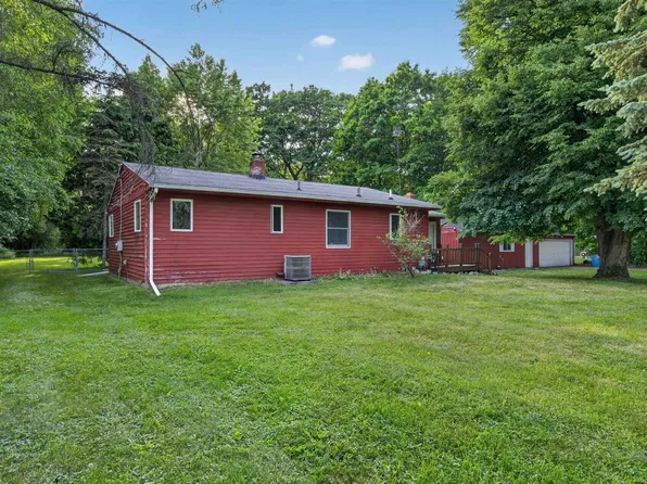 1444 S Genesee Rd, Burton, MI 48509