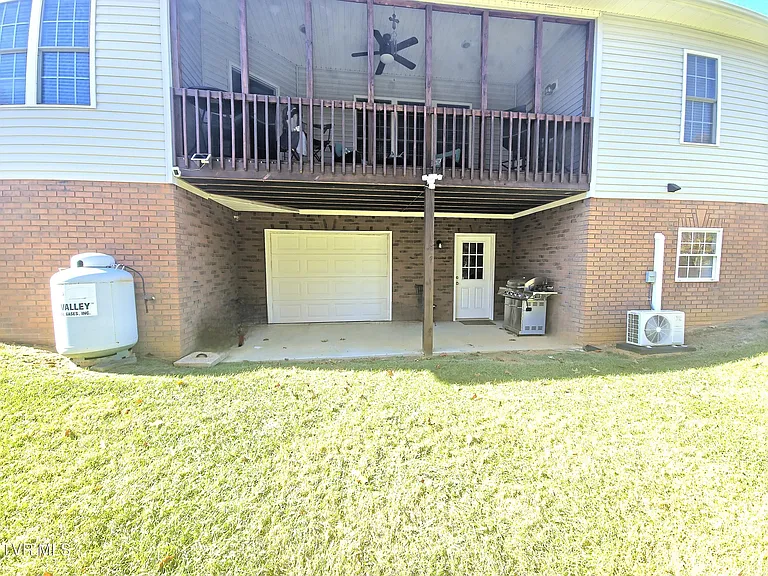 153 Sugar Plum Ln — Photo 8