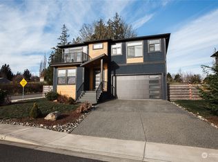 5632 Clearview Dr, Ferndale, WA 98248