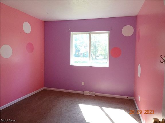 4th image of 3911 Miner Dr