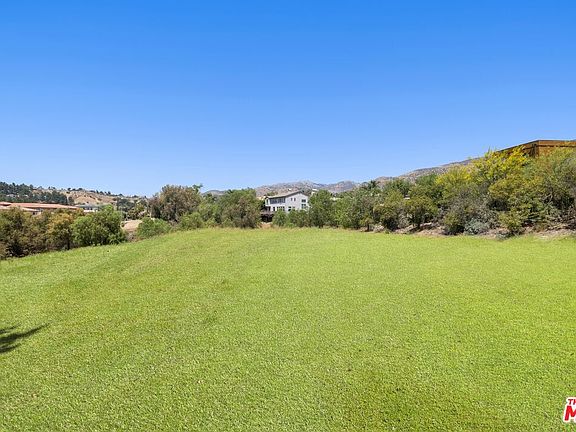 2nd image of 18149 W Knoll Hl