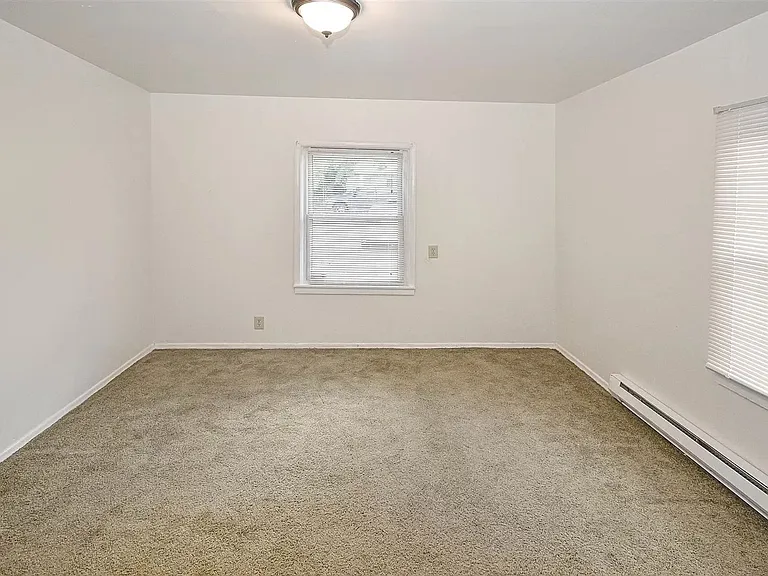 917 E Ermina Ave — Photo 8